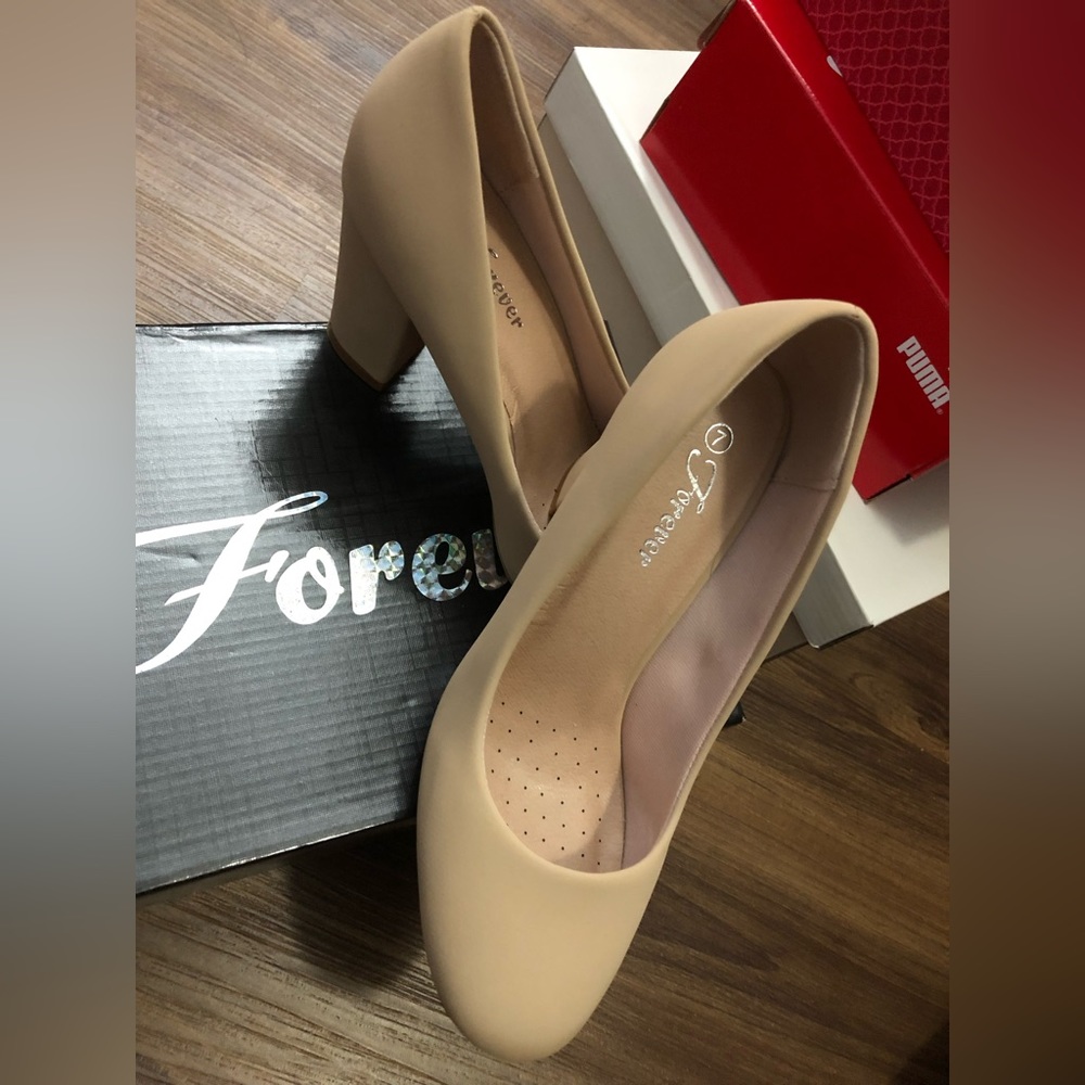 Heels 👠 - Picture 2 of 8